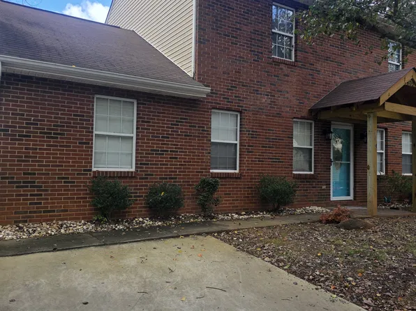 605 Sir Knight Ct, Clemmons, NC 27012