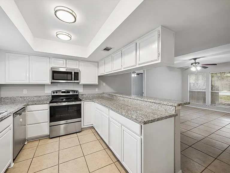2 Goldthread Ct — Photo 7