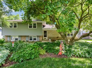 1014 E Prairie Ave, Wheaton, IL