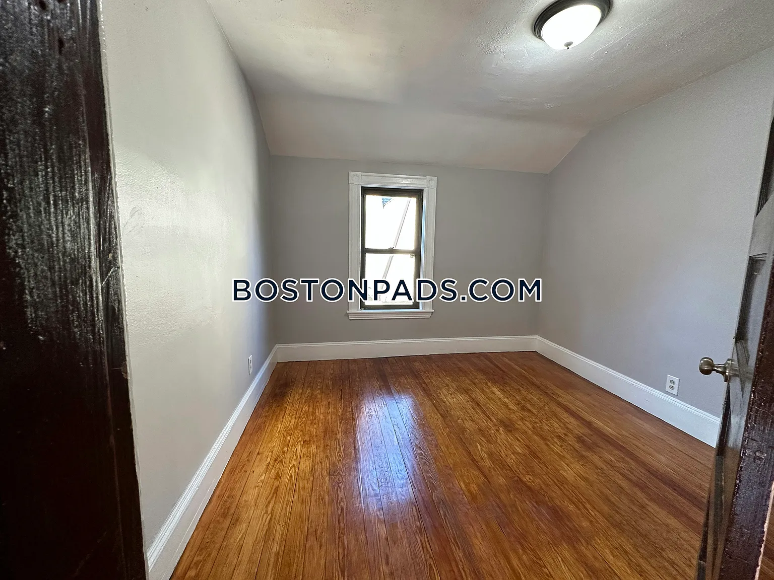 5 bed, 1300 sqft, $5,750 — Photo 4