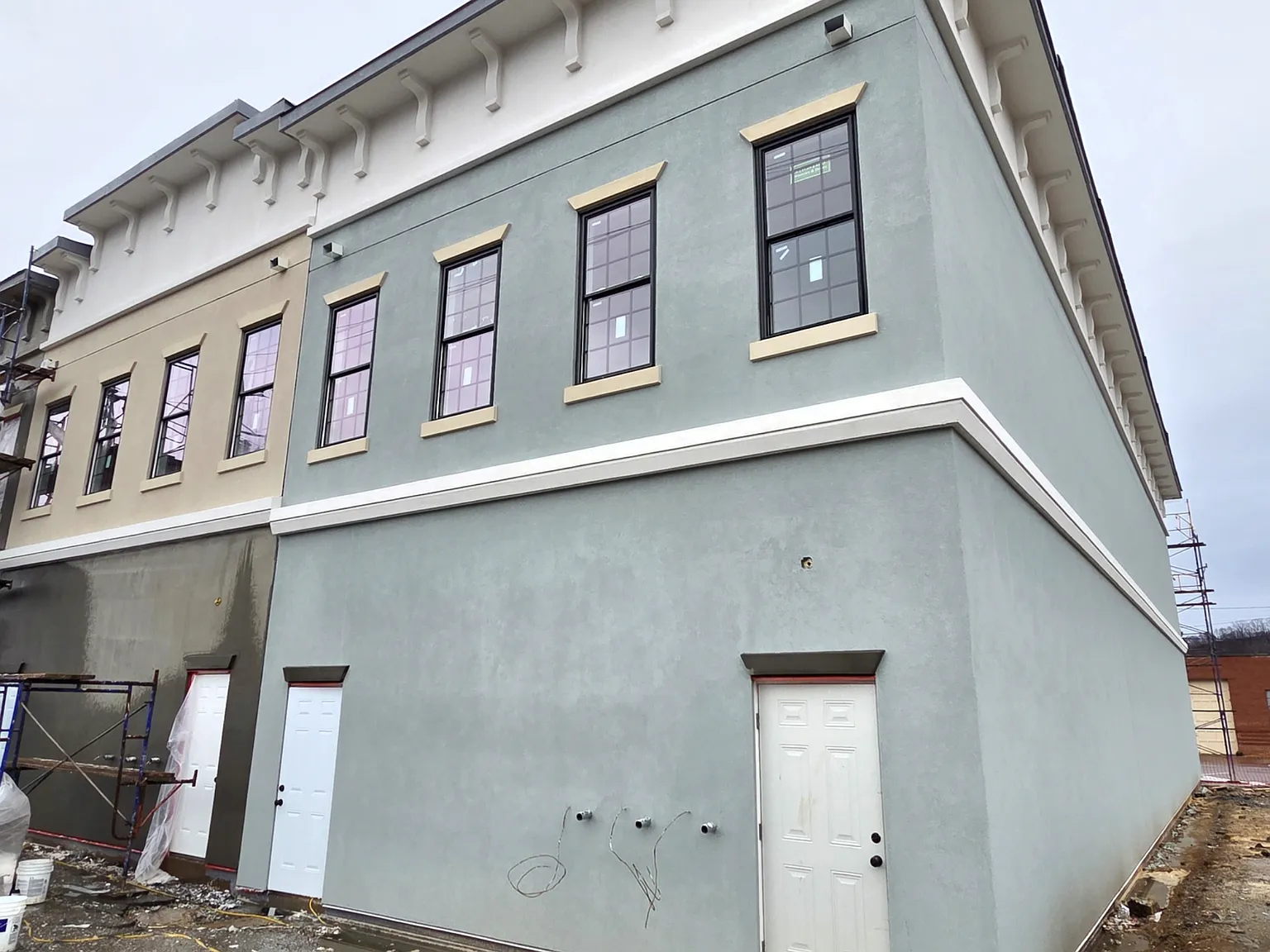 3 bed, 1125 sqft, $1,850 — Photo 3