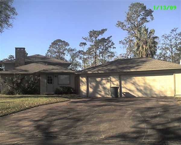 1st image of 825 Lockwood Dr