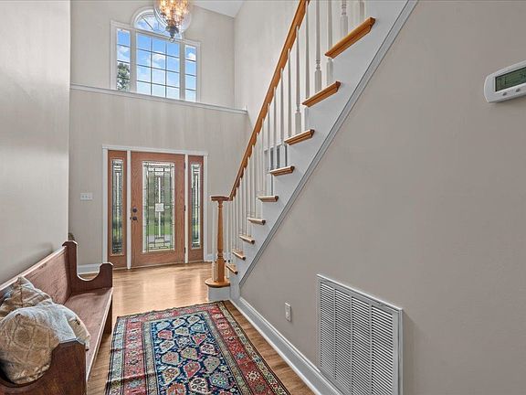 5th image of 155 Lake Park Dr