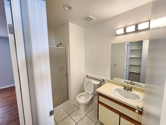5th image of 1554 W 208th St