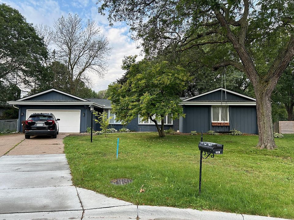 1st image of 2140 Cameron Dr