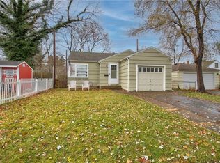 19 Charland Rd, Rochester, NY 14617
