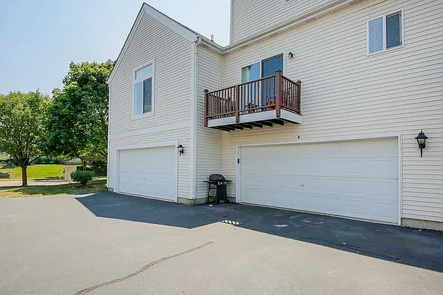 113 Enclave Cir #B — Photo 11