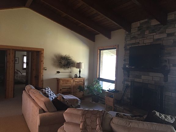 3rd image of 2407 Plum Creek Dr