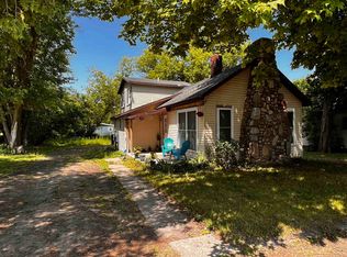 355 N 2nd St, Harrison, MI 48625