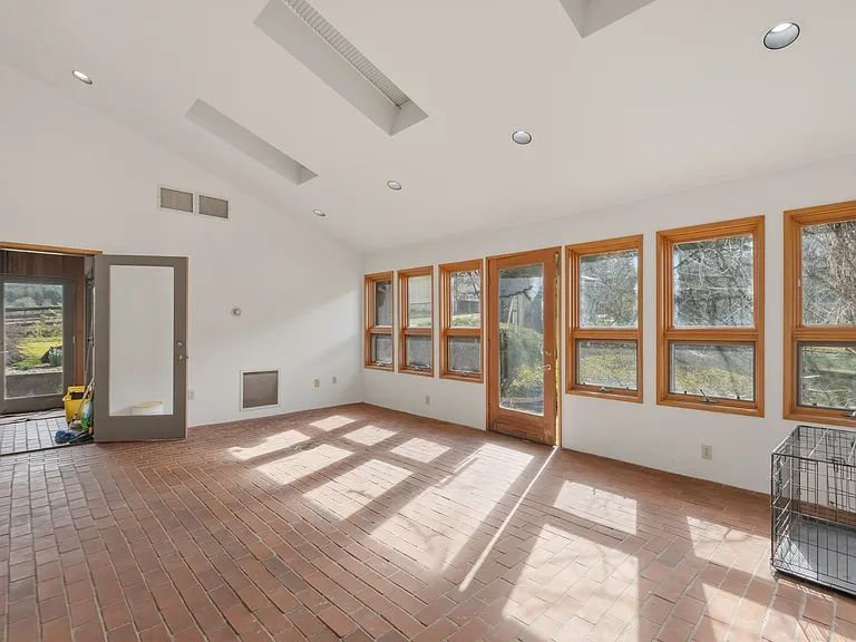 52300 SW South Rd — Photo 15