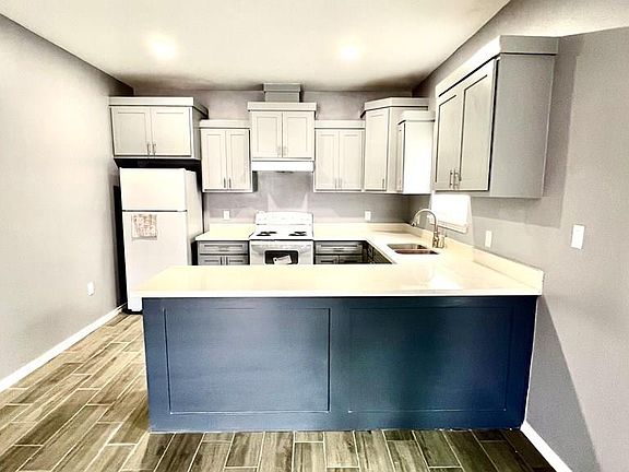 4th image of 5037 Camellia Dr #A
