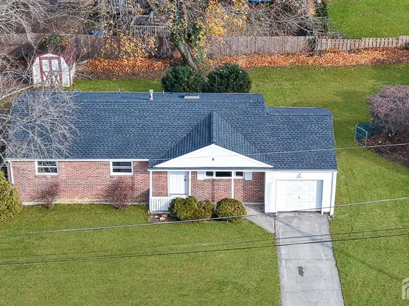 8 Norman Dr, Neptune, NJ 07753