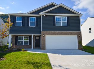 37 Wildbrook Dr, Waynesville, NC 28785