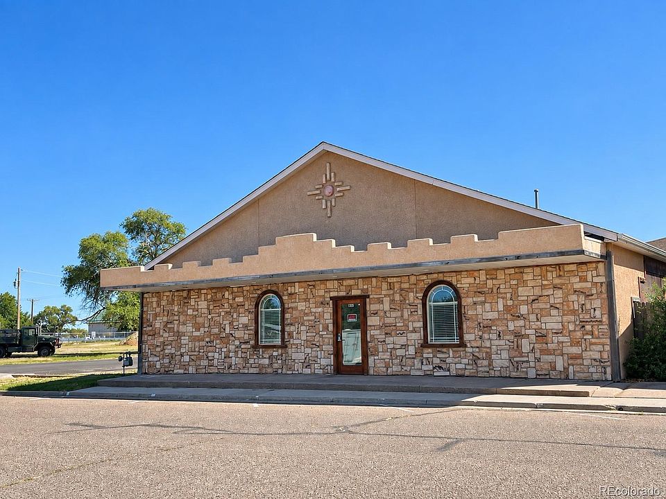 1st image of 815 2nd Street