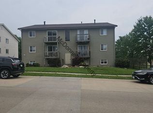 975 39th Street, Bettendorf, IA 52722