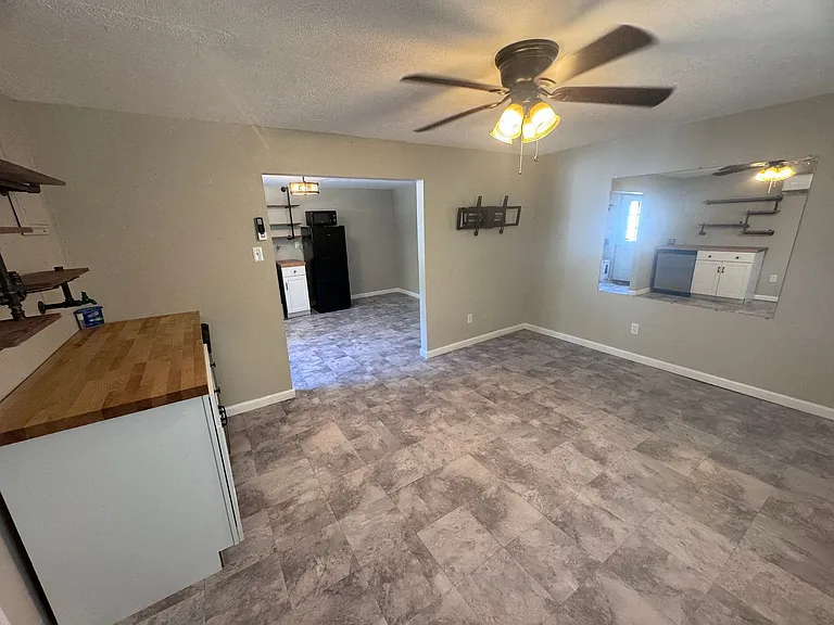 280 Chambers Dr — Photo 8