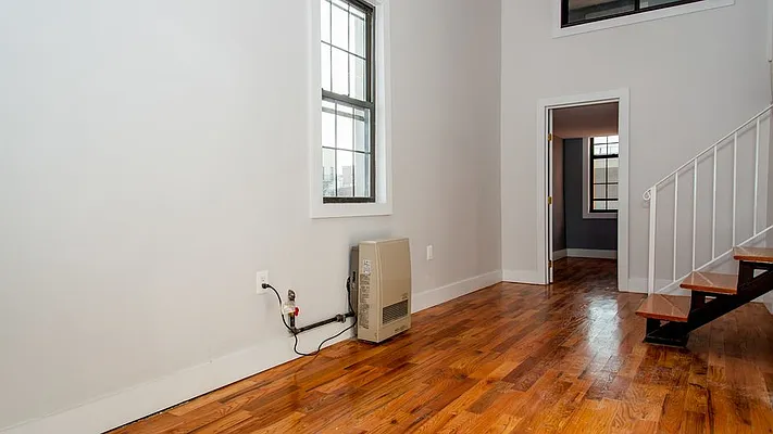 Rented by Nooklyn NYC LLC | media 34