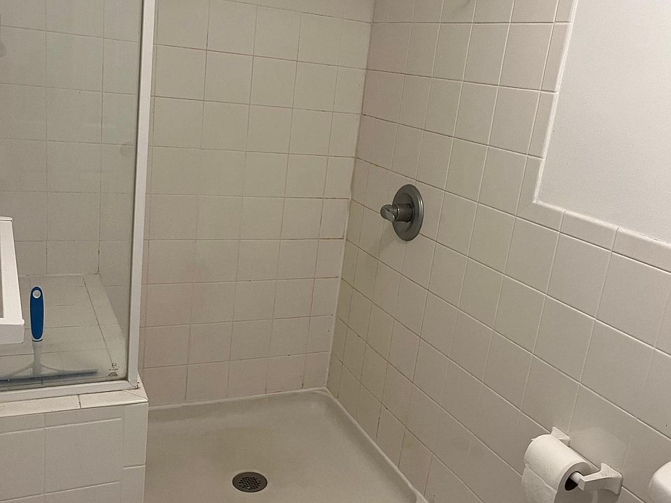 1st image of 0 Park Ave #0