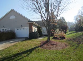 398 Spring Oaks Dr, Harrisonburg, VA 22801