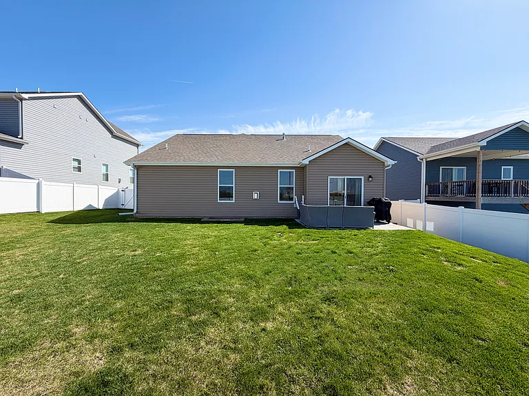 7832 Nicole Ln — Photo 38