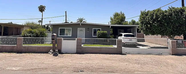 4377 W Daisy St — Photo 1