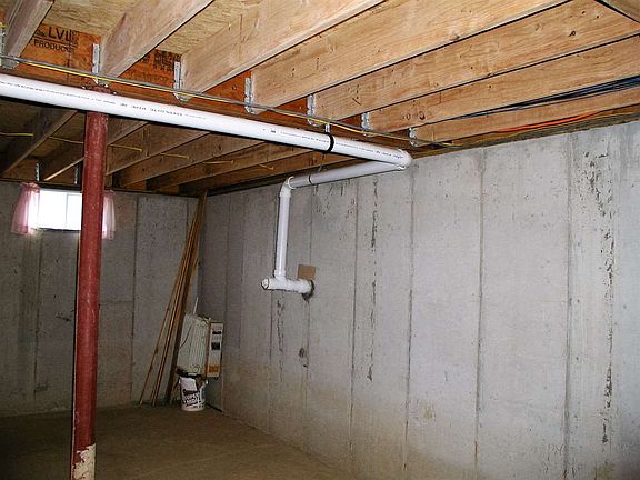 5th image of 106 High Acres Ln