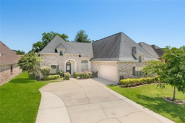 1st image of 323 Brighton Ln