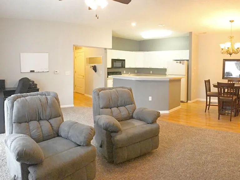 8077 Cranes Crossing Dr #8077 — Photo 6