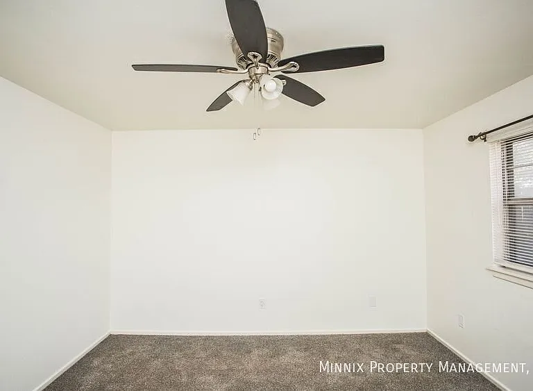 4628 Kemper St — Photo 16