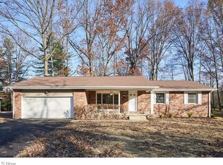 113 Scenic View Dr, Akron, OH 44321