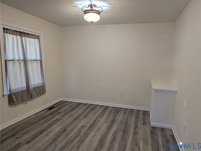 23421 Courthouse Rd — Photo 11
