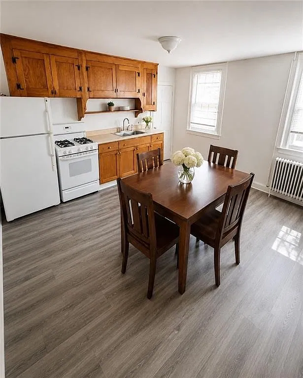 1 bed, 700 sqft, $2,200 — Photo 3