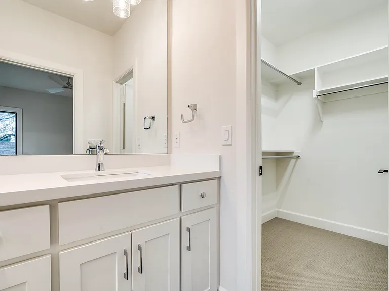 4403 Glenwick Ln — Photo 24