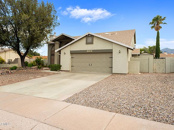 4th image of 2526 Canyon Crest Street