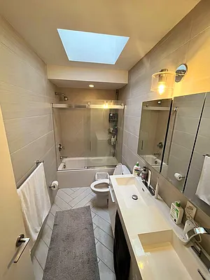 Rented by Point NYC | media 16