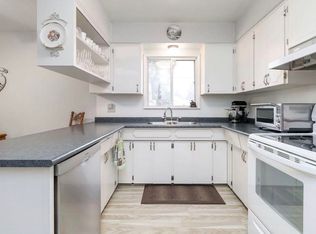 3062 Wellington St, Pt Coquitlam, BC V3B 3X2