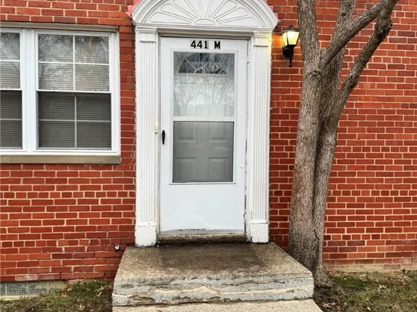 441 Kenwood Dr APT M, Euclid, OH 44123