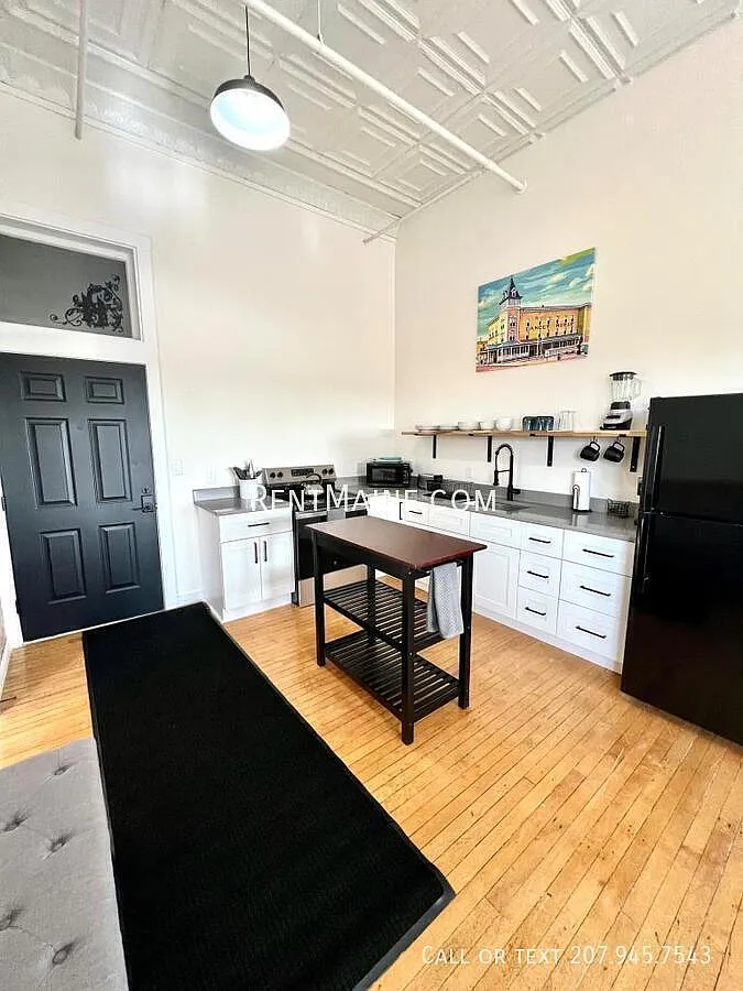 Building Photo - 113 N Lancey St #202