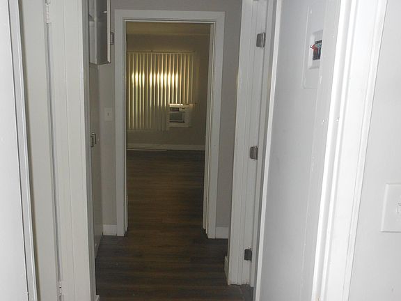 5th image of 213 S Alexandria Ave APT 5