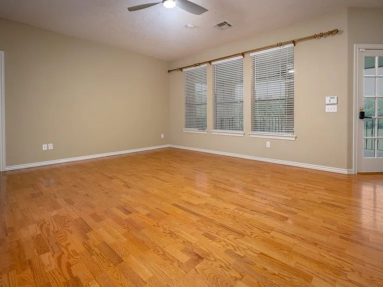 1032 W Lindsey St #A — Photo 18