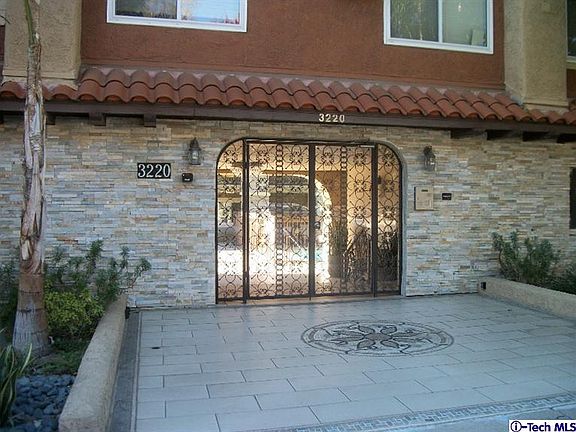 3rd image of 3220 Altura Ave APT 104
