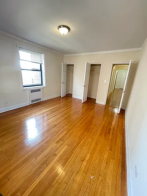 Rented by Brixton Manor LLC | media 28