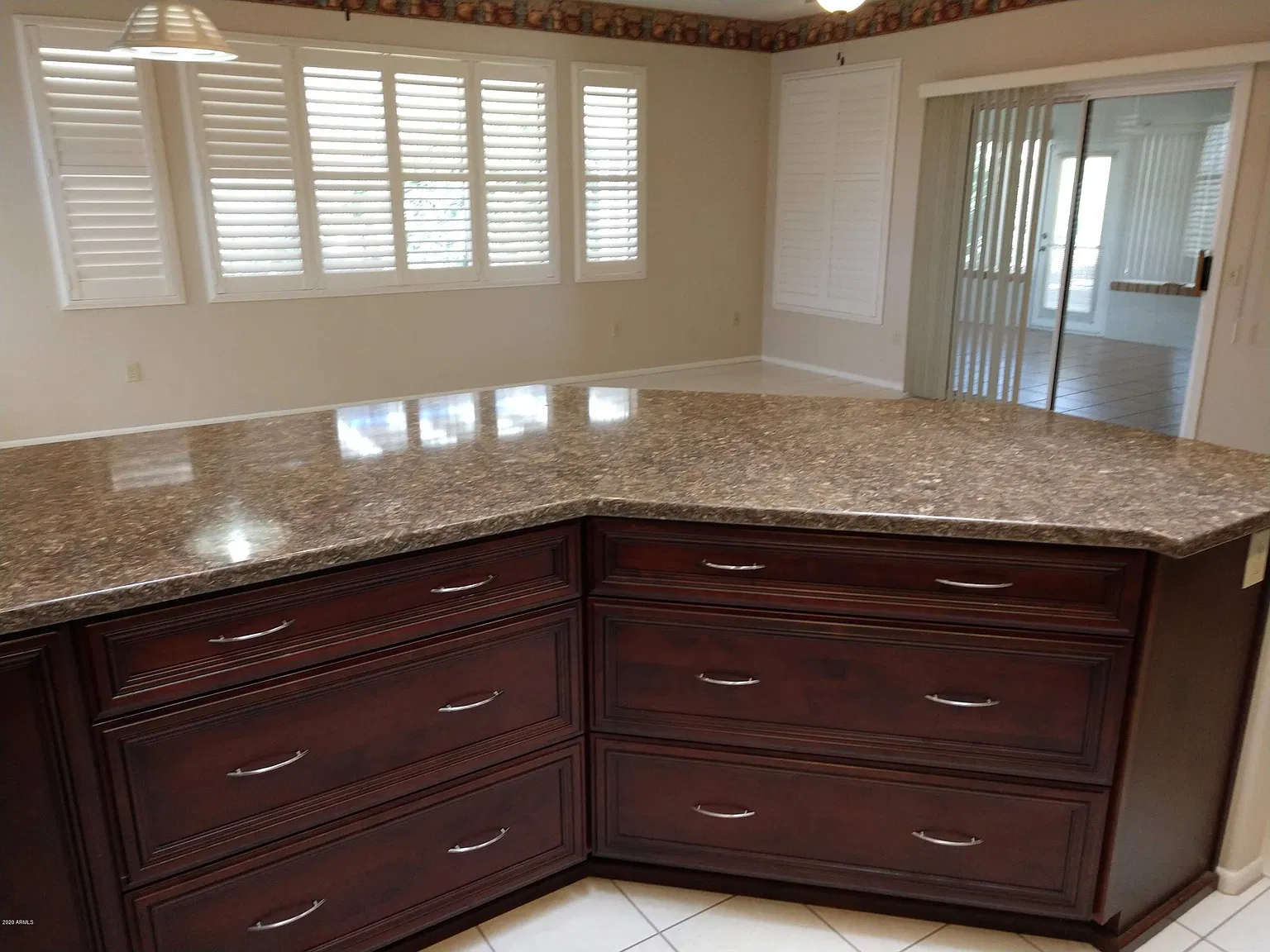 2 bed, 2.0 bath, 1787 sqft, $1,900 — Photo 4