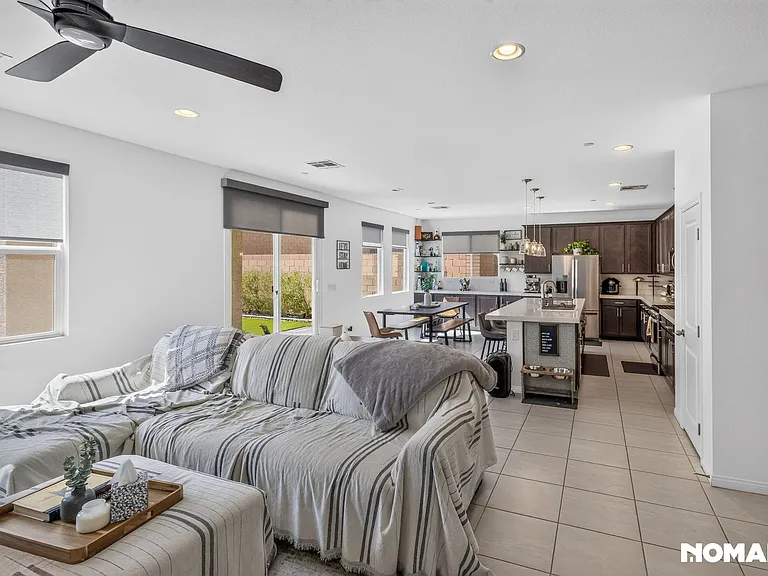 1074 Page Park Ln — Photo 5