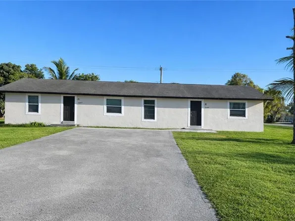 5402 Hardee St, Naples, FL 34113