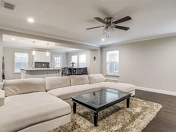 1613 Crown Point Dr — Photo 12