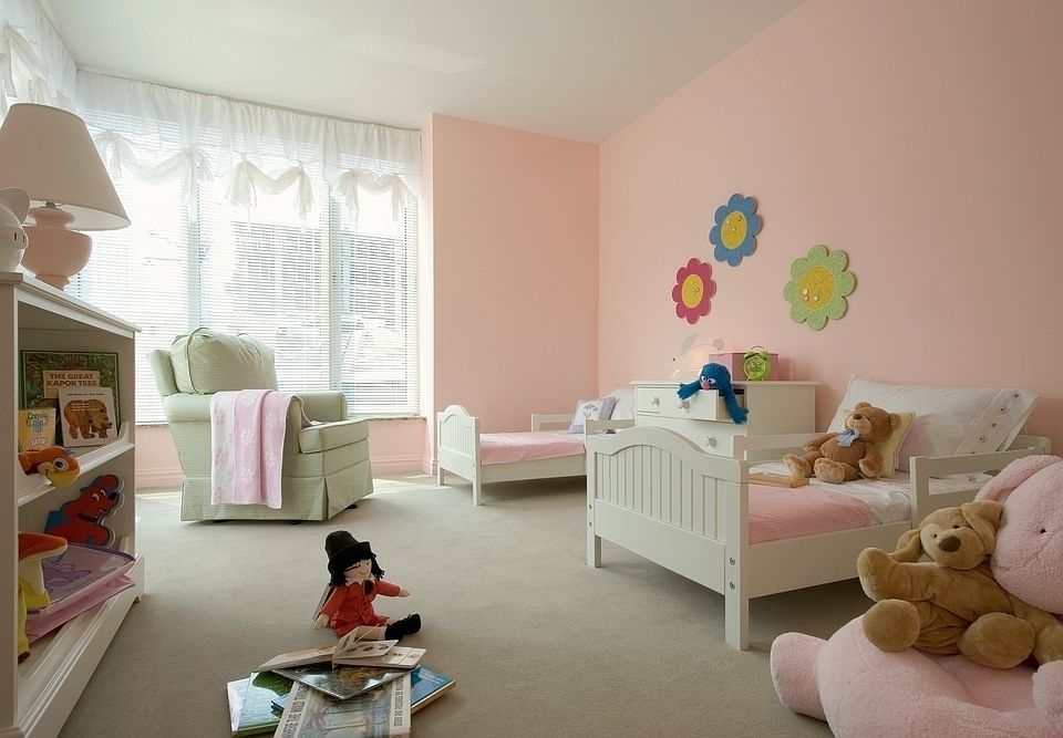 1st image of 325 N End Ave APT 6J