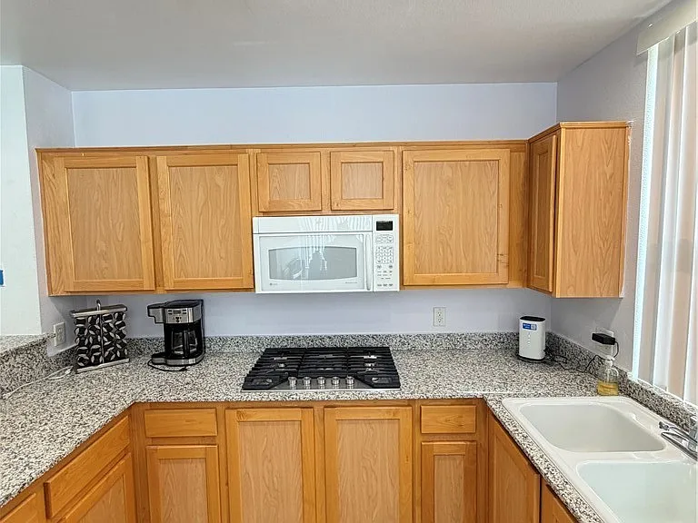 87 E Agate Ave #202 — Photo 26