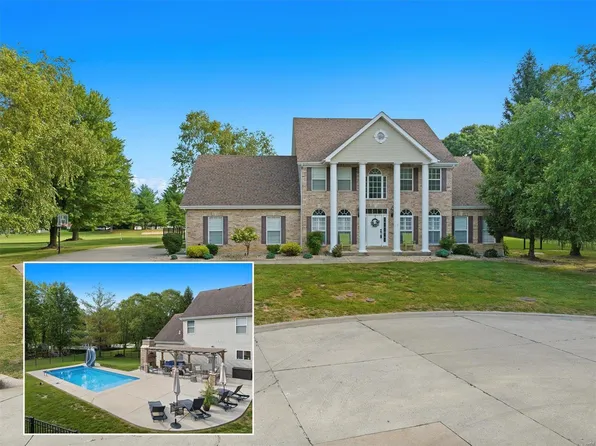 7 10th Fairway Ct, Belleville, IL 62220