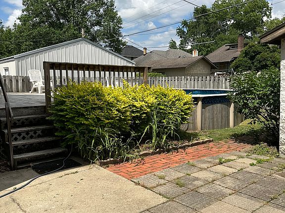 5th image of 630 N Pine St